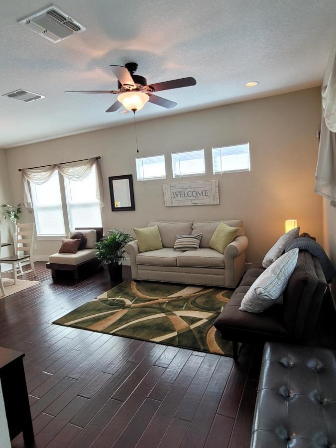 Spacious Townhouse Minutes From Downtown Sa. San Antonio Exterior photo