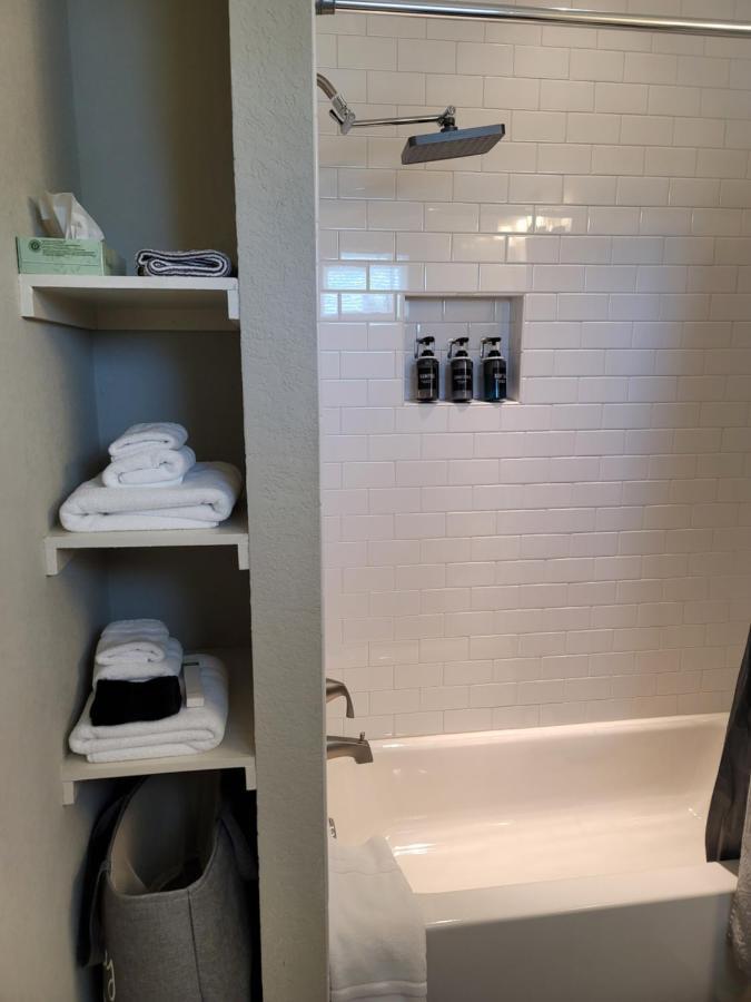 Spacious Townhouse Minutes From Downtown Sa. San Antonio Exterior photo